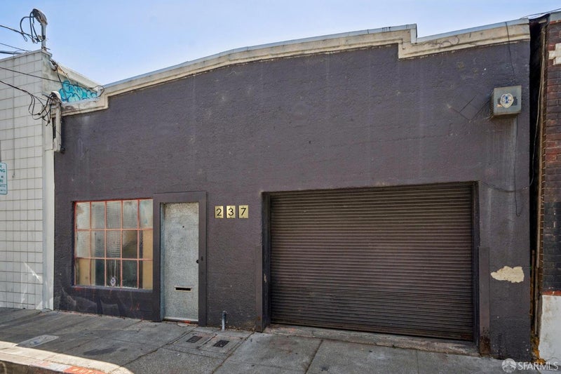 237 Clara Street