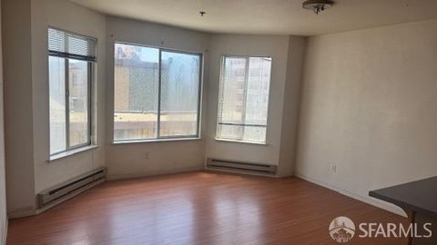 625 Larkin Street Unit 4, San Francisco, CA 94109 - #: 425032768