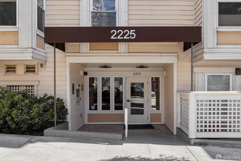 2225 23rd Street 205