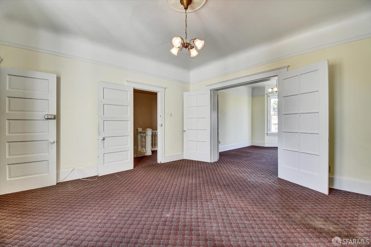 San Francisco, California 94110, United States, 5 Bedrooms Bedrooms, ,2 BathroomsBathrooms,Residential,Active,205147