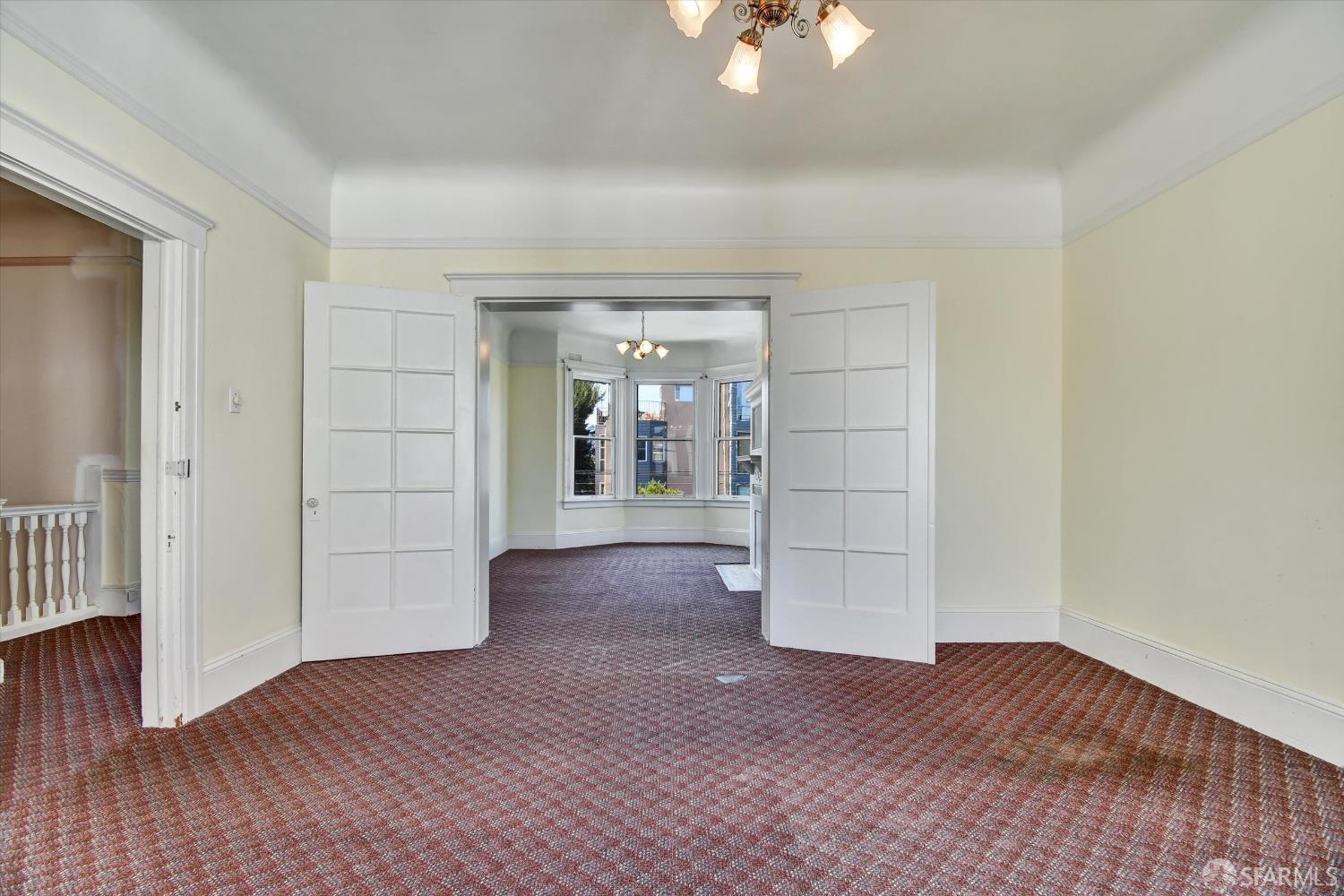 San Francisco, California 94110, United States, 5 Bedrooms Bedrooms, ,2 BathroomsBathrooms,Residential,Active,205147