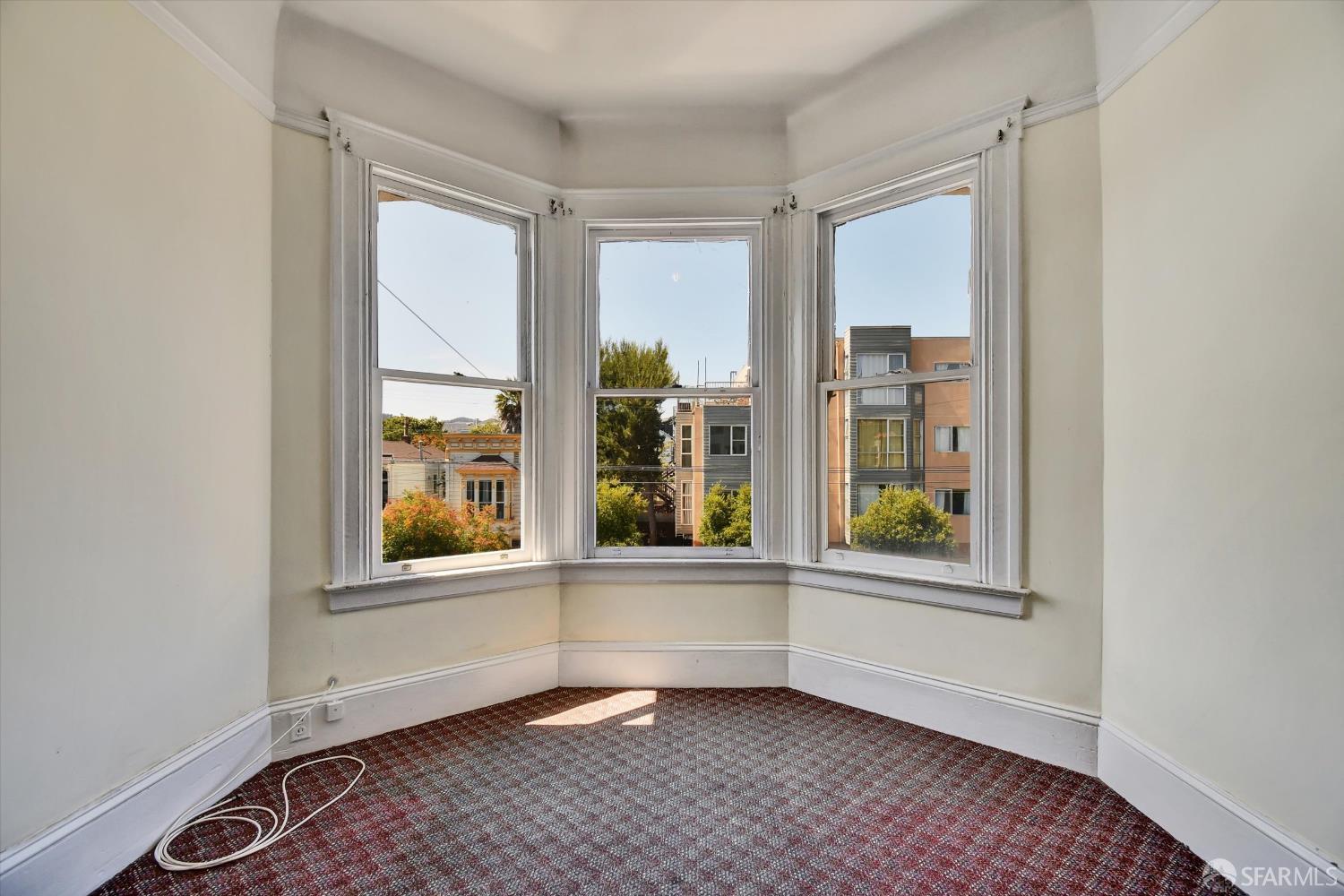 San Francisco, California 94110, United States, 5 Bedrooms Bedrooms, ,2 BathroomsBathrooms,Residential,Active,205147