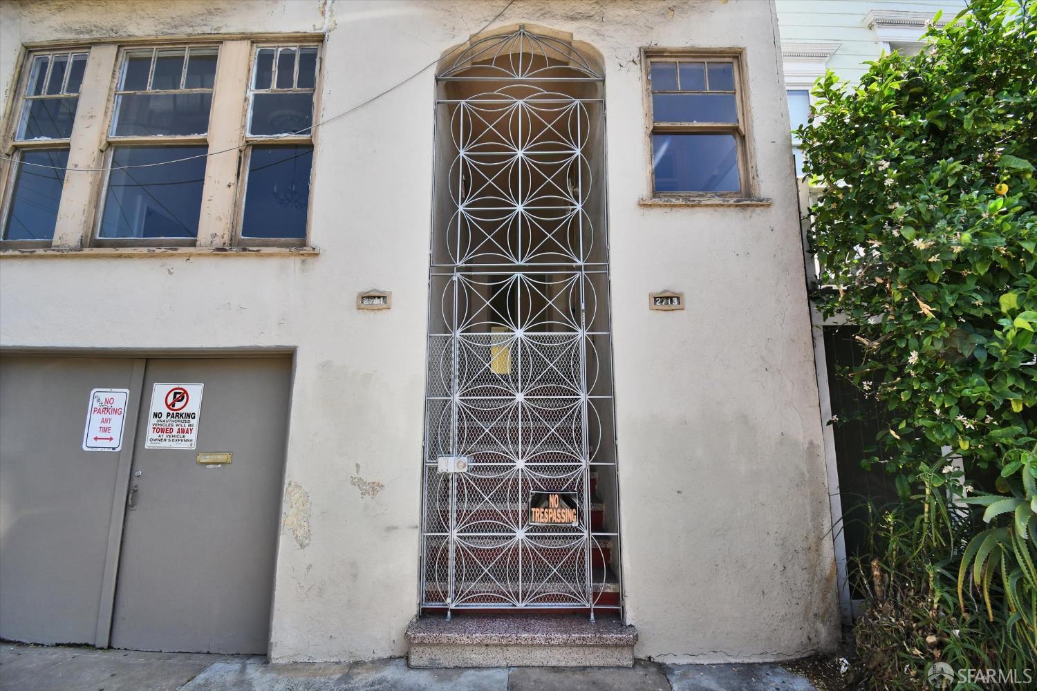 San Francisco, California 94110, United States, 5 Bedrooms Bedrooms, ,2 BathroomsBathrooms,Residential,Active,205147