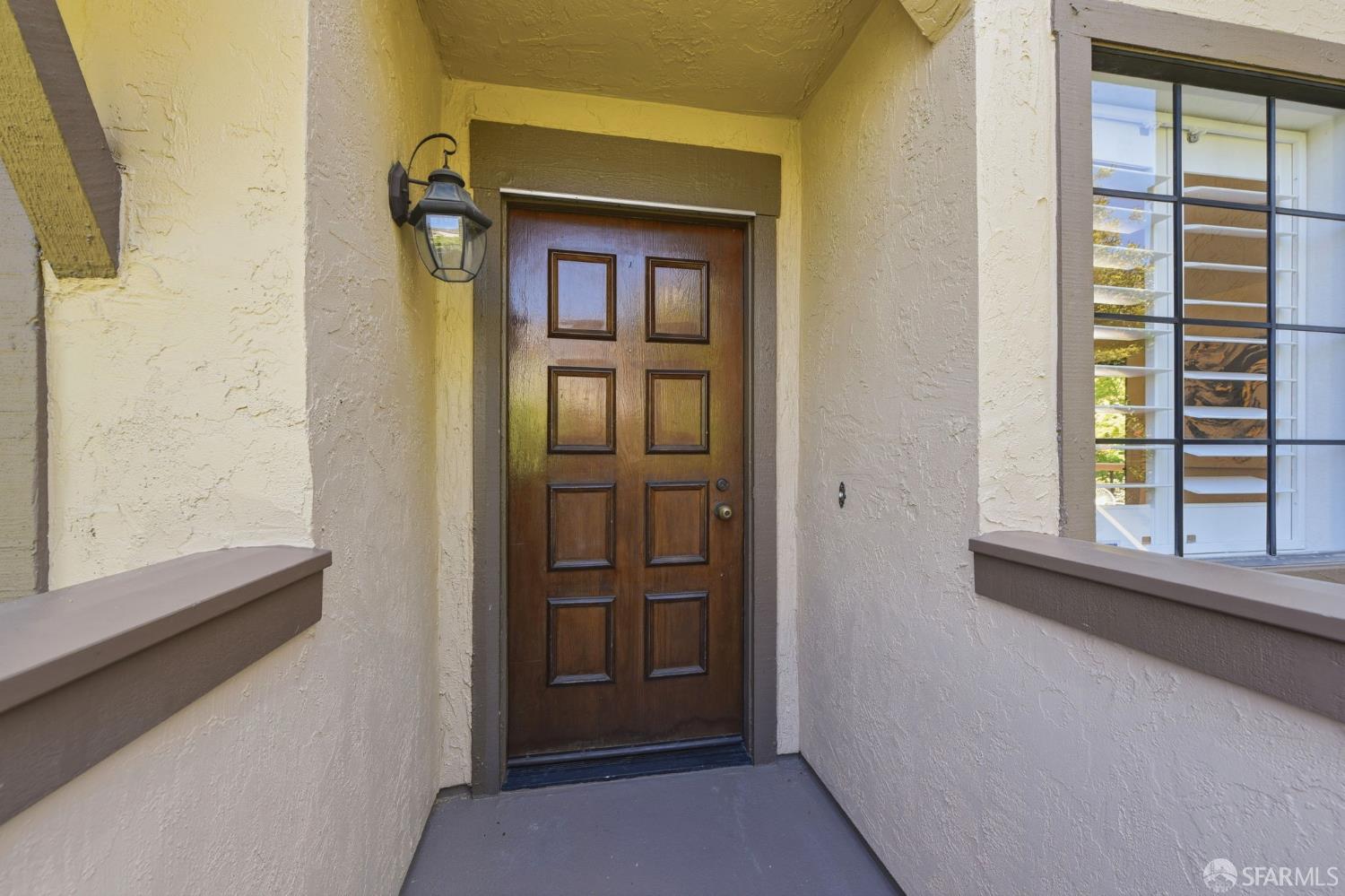 1949 Huxley Court