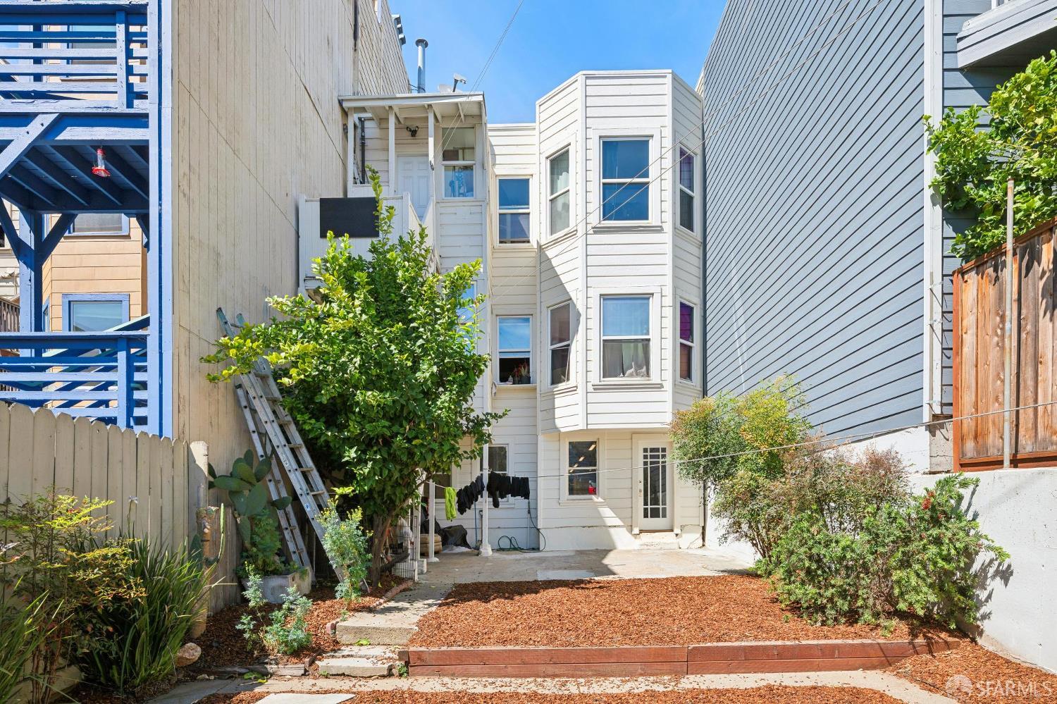 3323-3325 26th Street