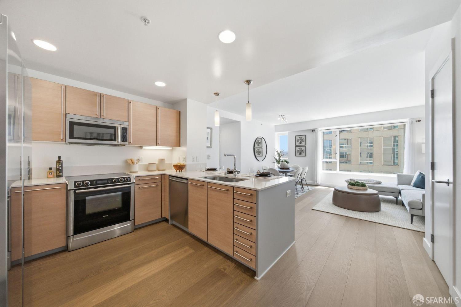 1160 Mission Street 907