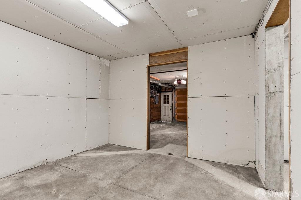 San Francisco, California 94121, United States, 3 Bedrooms Bedrooms, ,2 BathroomsBathrooms,Residential,Active,235998