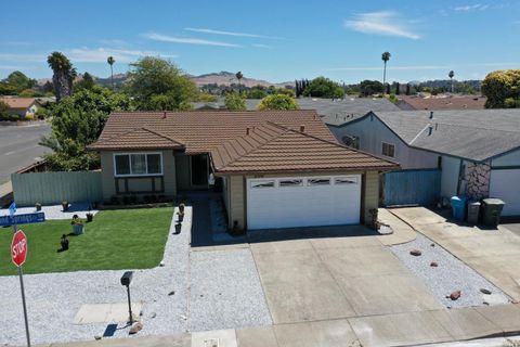 100 Diamond Springs Court, Vallejo, CA 94589 - #: 323052965