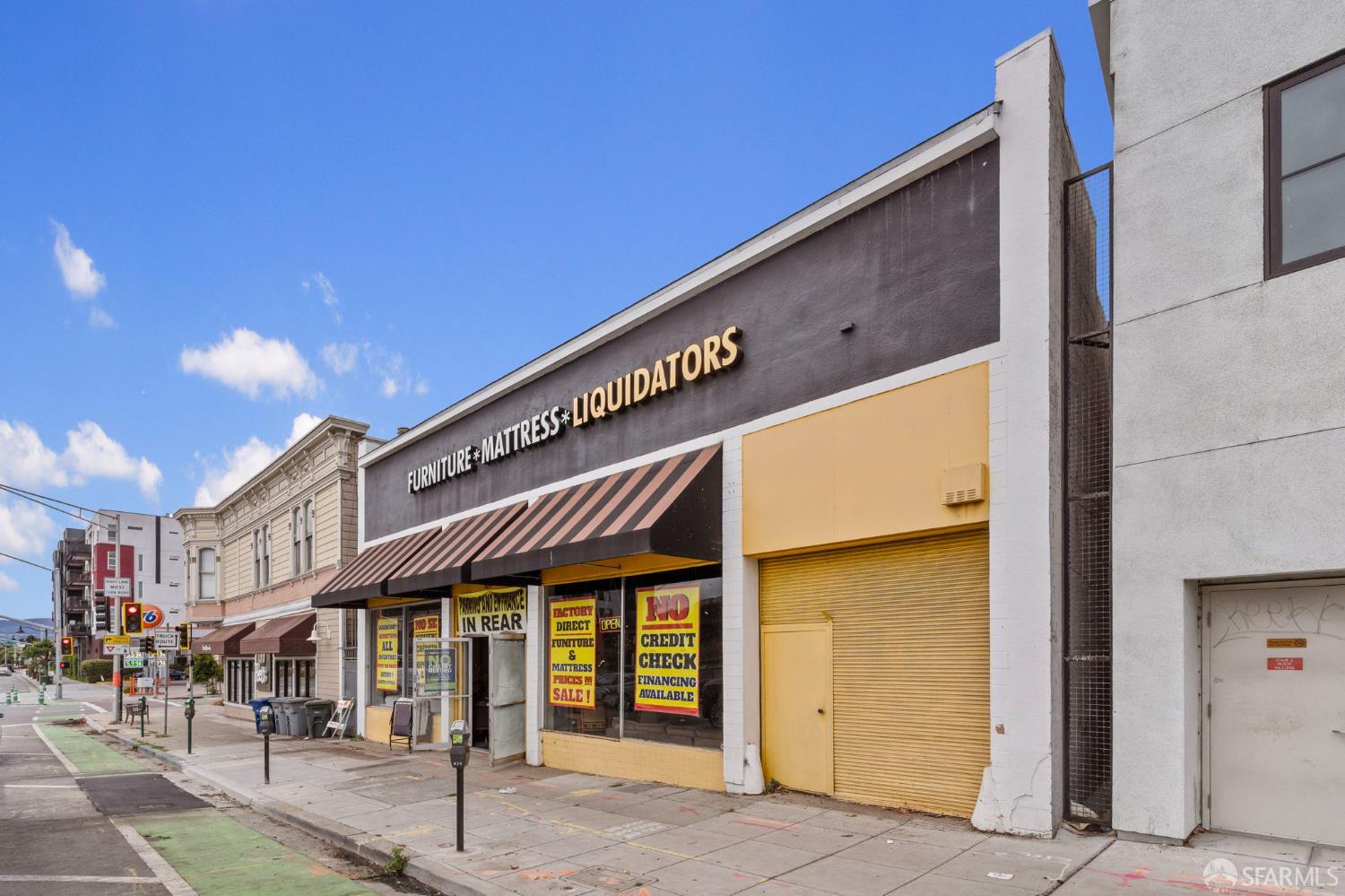 305 Airport Boulevard