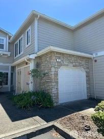 12 Outlook Circle Pacifica CA 94044