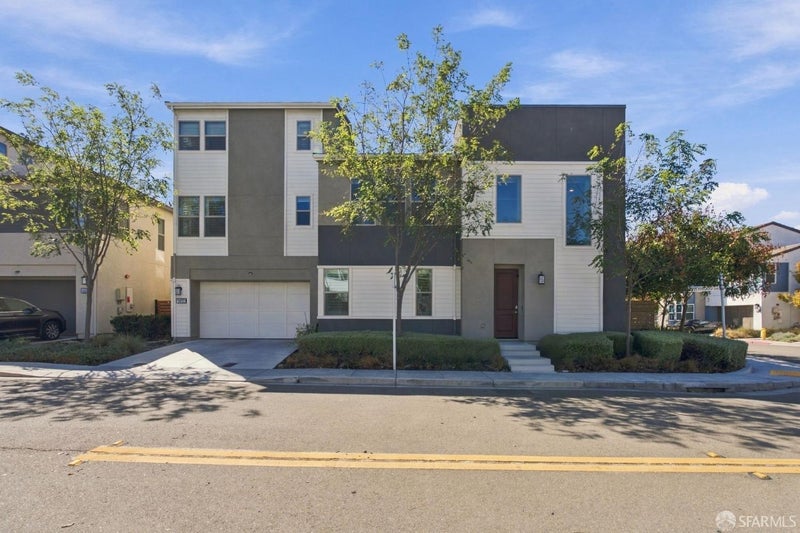 5892 Beechwood Loop