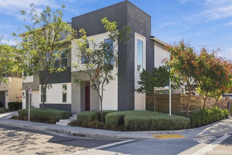 5892 Beechwood Loop