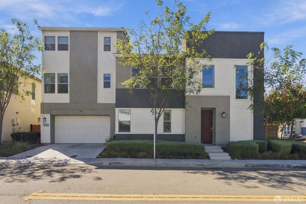 5892 BEECHWOOD LOOP, DUBLIN, CA 94568 - Image ecad2fb09d7755c846aa4876676cfe8d/659442497