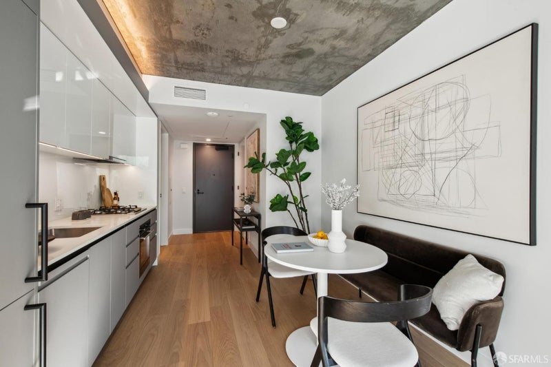 960 Market Street 1023