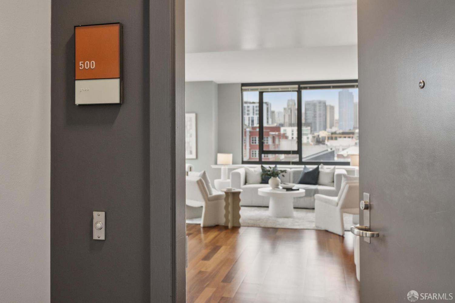 250 King Street 500