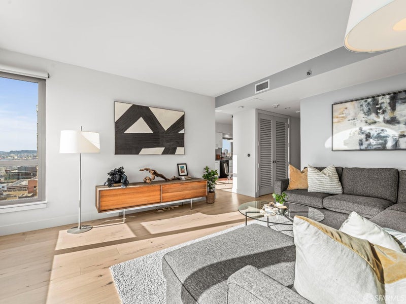 219 Brannan Street 16K