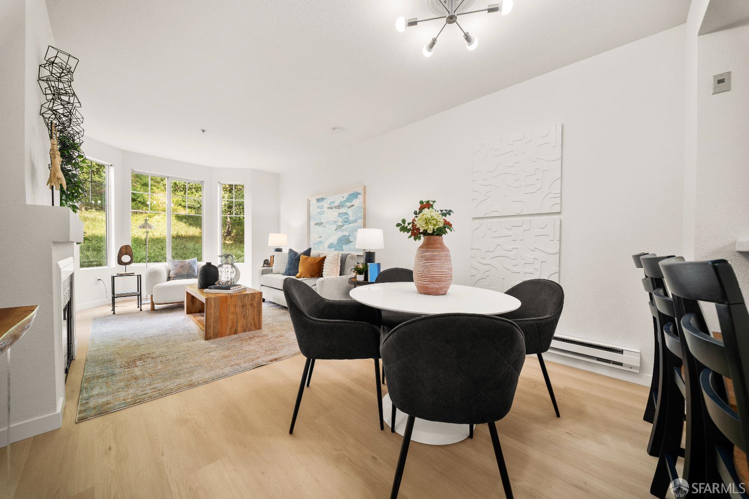 320 Caldecott Lane