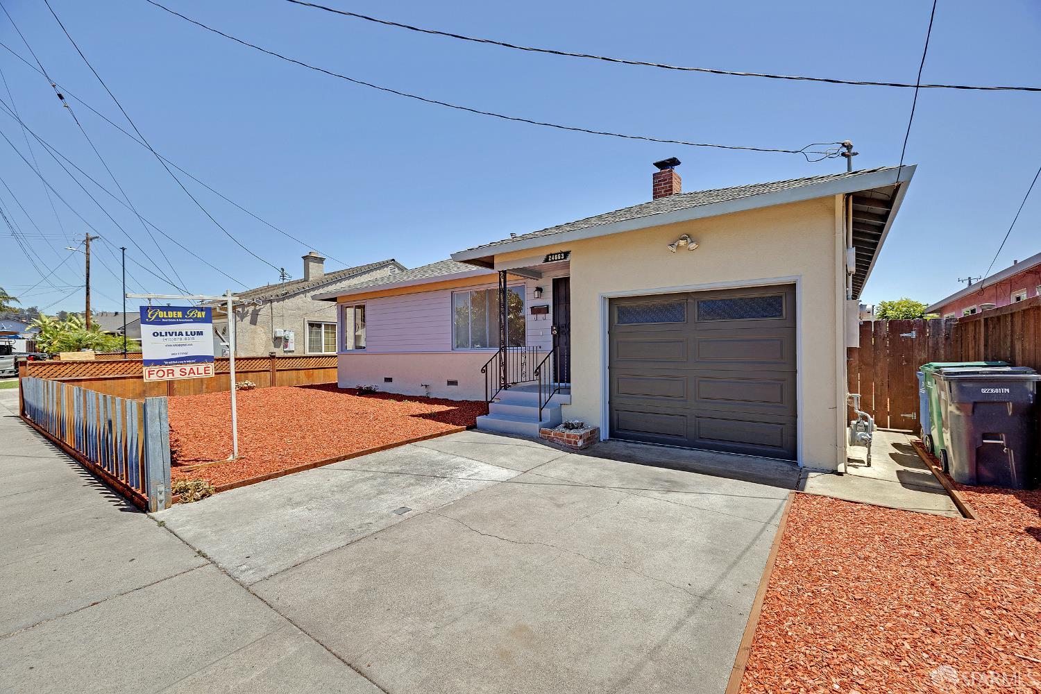 24663 Pontiac Street