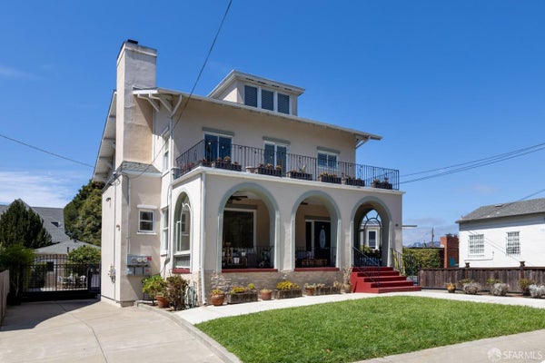 435 VERNON ST, OAKLAND, CA 94610 - Image ee1e025c61b7c18c61b91cb01a4c9a41/2761593170