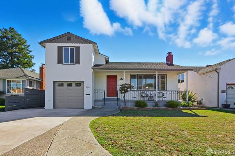 Photo of 720 Birch Avenue, San Mateo, CA 94402 (MLS # 425079166)