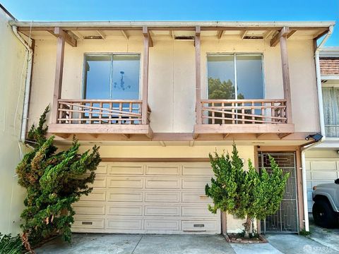 Property photo of 19 Blossom Court, Daly City, CA 94014