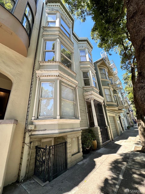 82 Sanchez Street, San Francisco, CA 94114