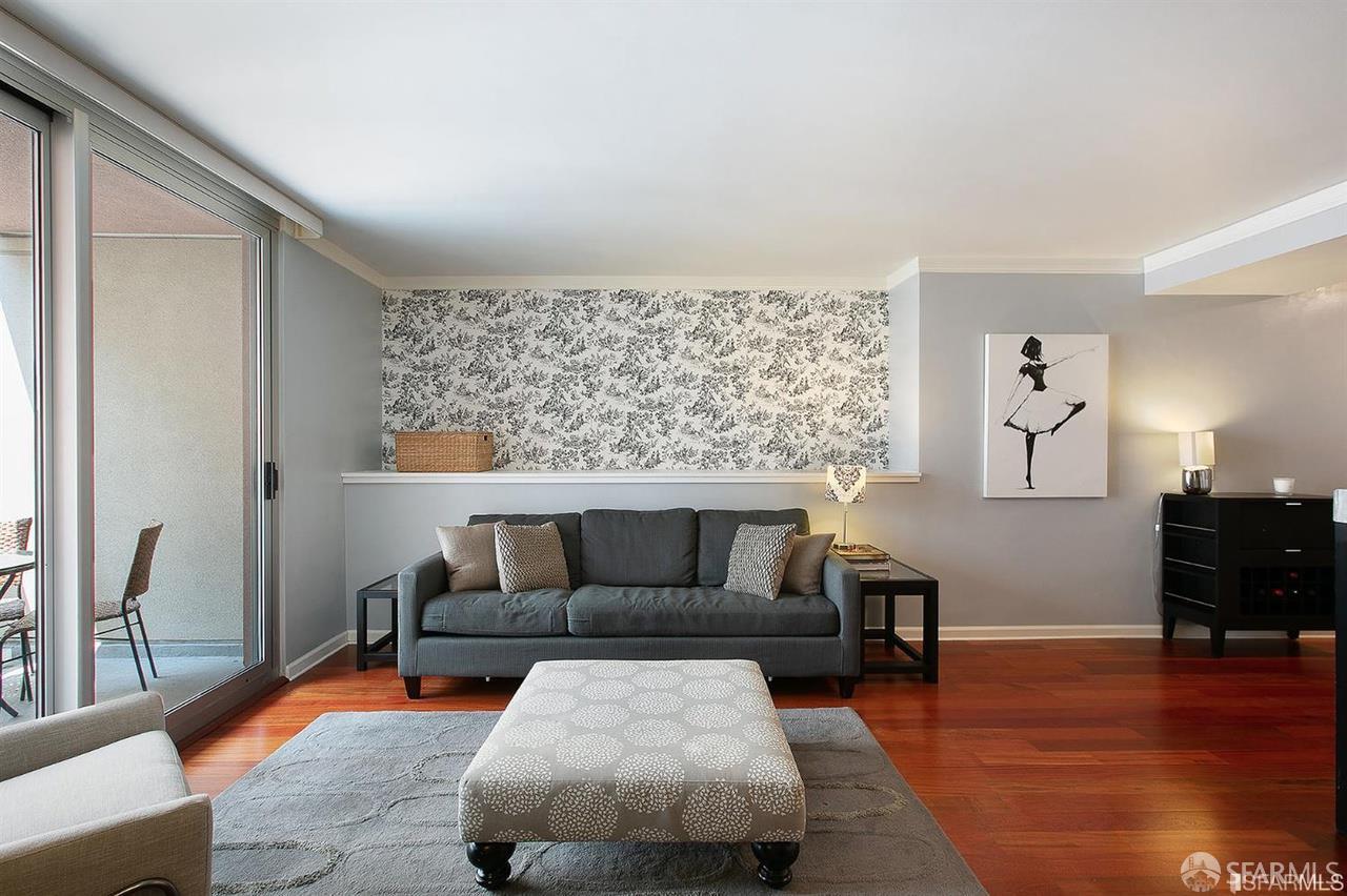 400 Beale Street 1008