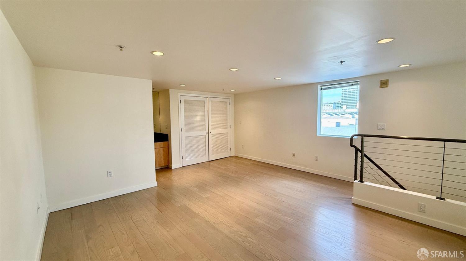 360 10th Street 3