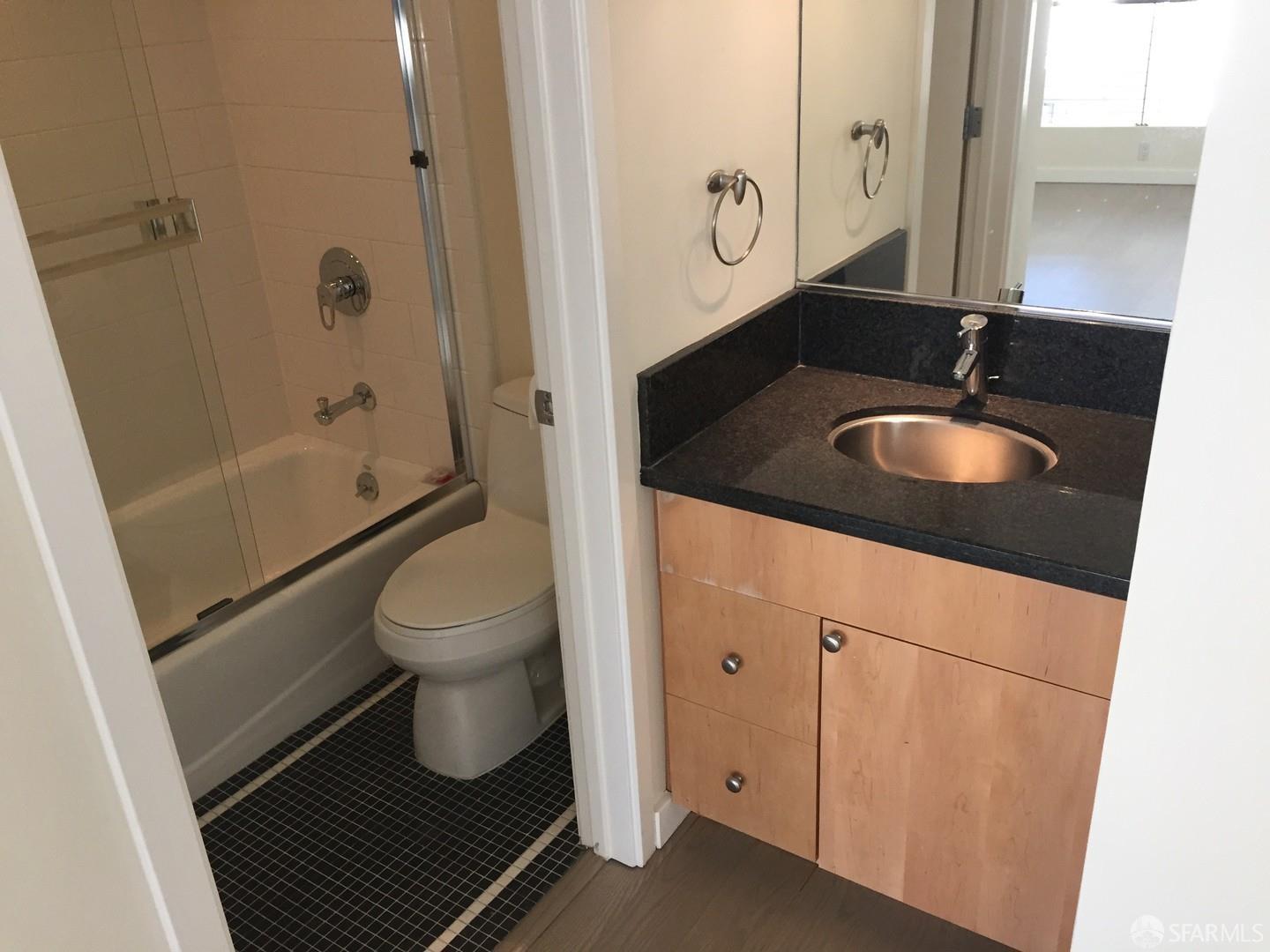 360 10th Street 3