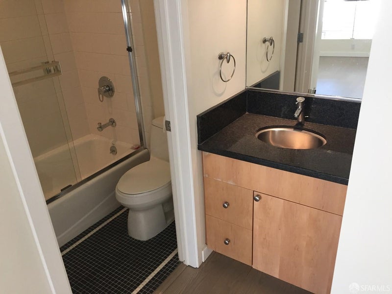 360 10th Street 3
