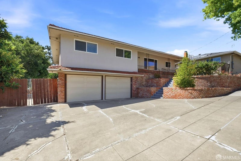 1138 Overlook Avenue