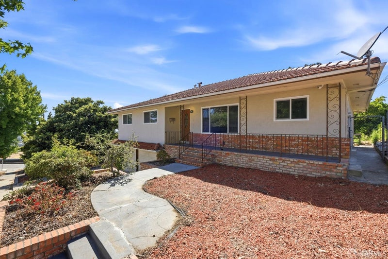 1138 Overlook Avenue