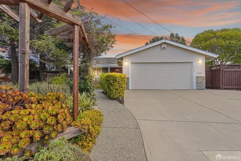 Photo of 1249 Mcdonald Drive, Pinole, CA 94564 (MLS # 425080430)