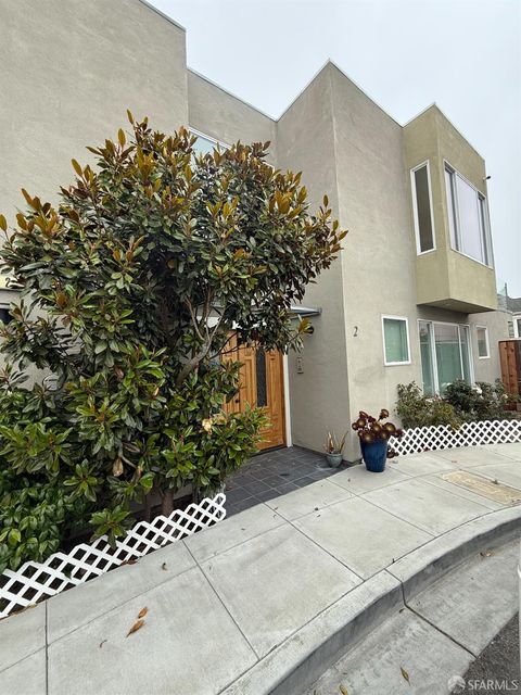 2 Byron Court, San Francisco, CA 94112 - #: 425057875