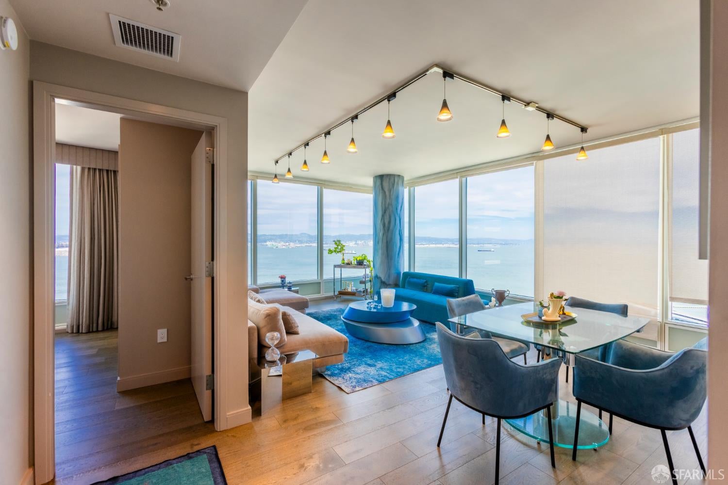 425 1st Street