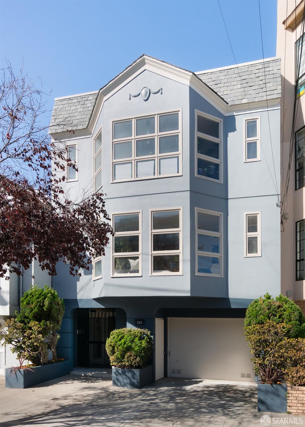 555 6th Avenue A
