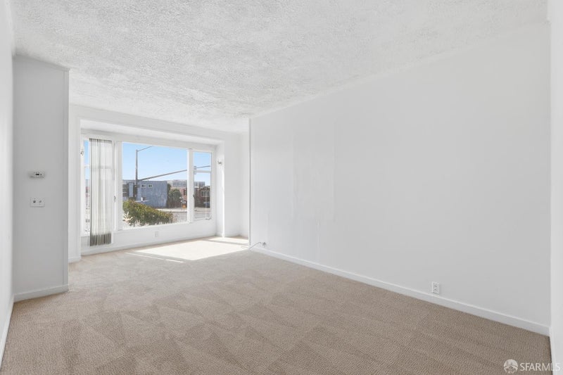230 Los Banos Avenue