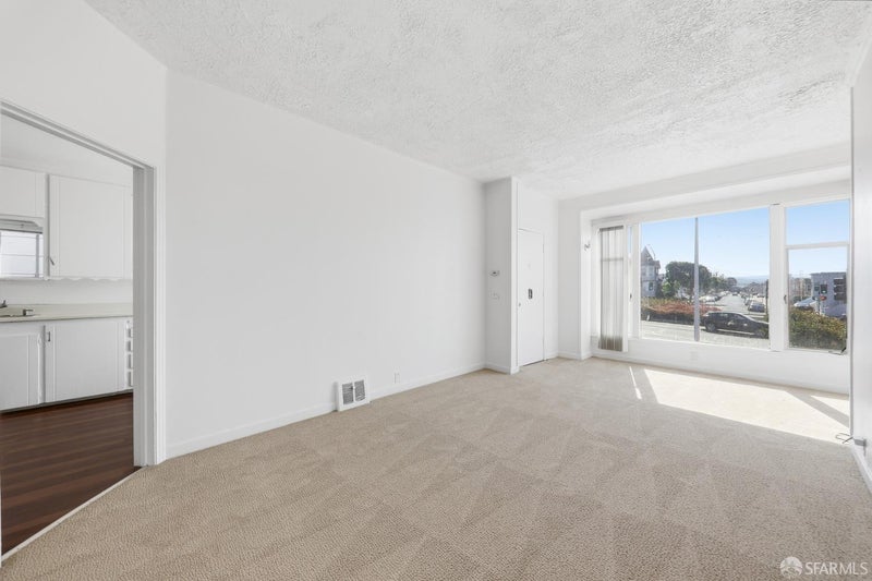230 Los Banos Avenue