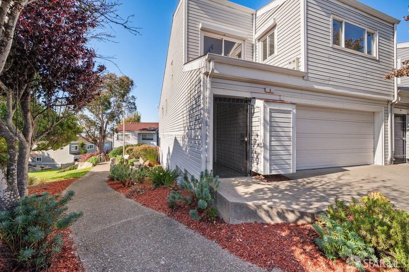 5 Richards Circle