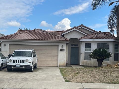 Property photo of 2222 W Vine Street, Visalia, CA 93291