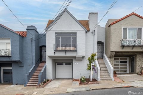 11 Topeka Avenue, San Francisco, CA 94124 - #: 426125688