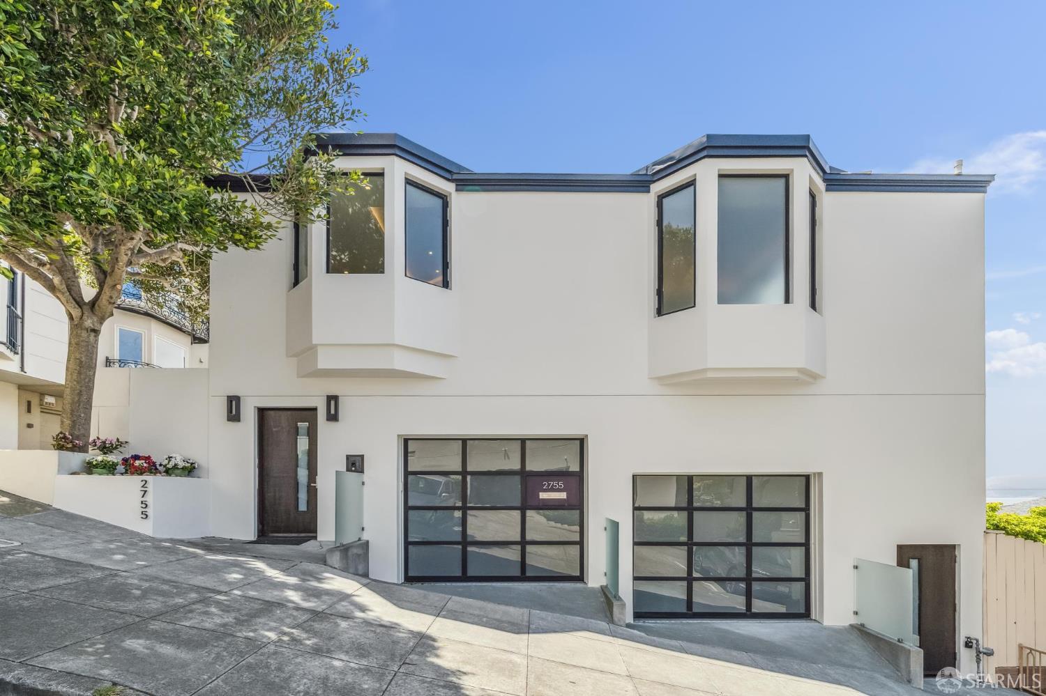 2755 Fillmore Street