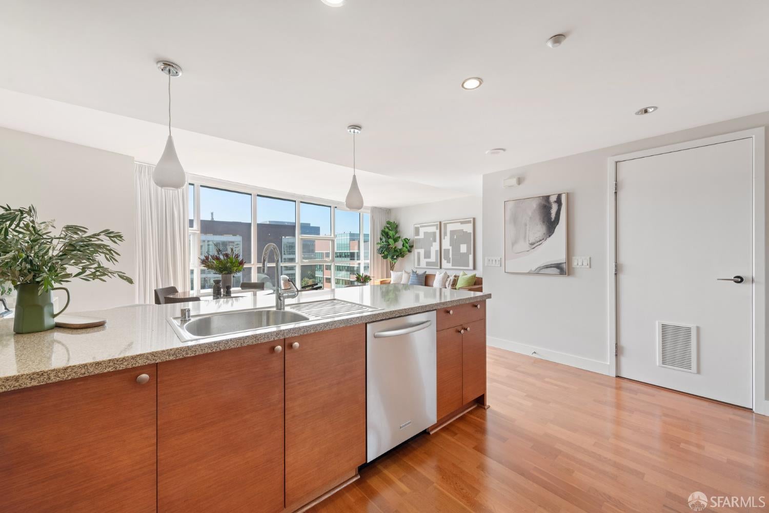 330 Mission Bay Boulevard 805