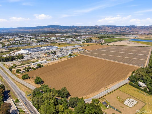 5330 BOLSA RD, GILROY, CA 95020 - Image f3068ec4274d2972bafbd910e8cf1170/3158530563