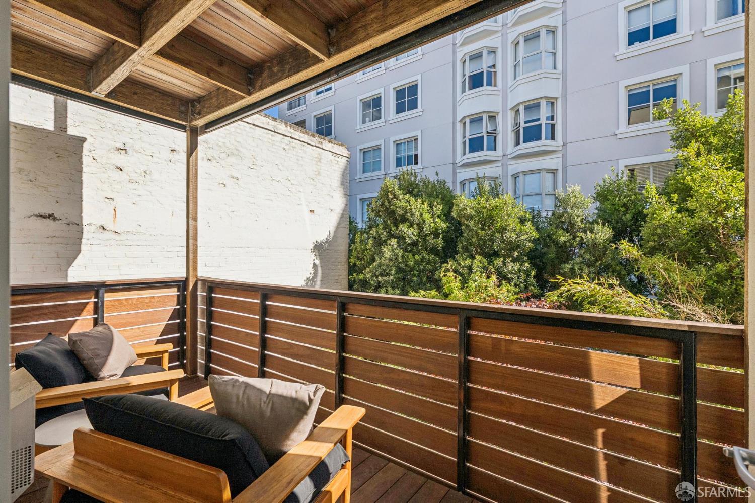 1521 Sutter Street 306