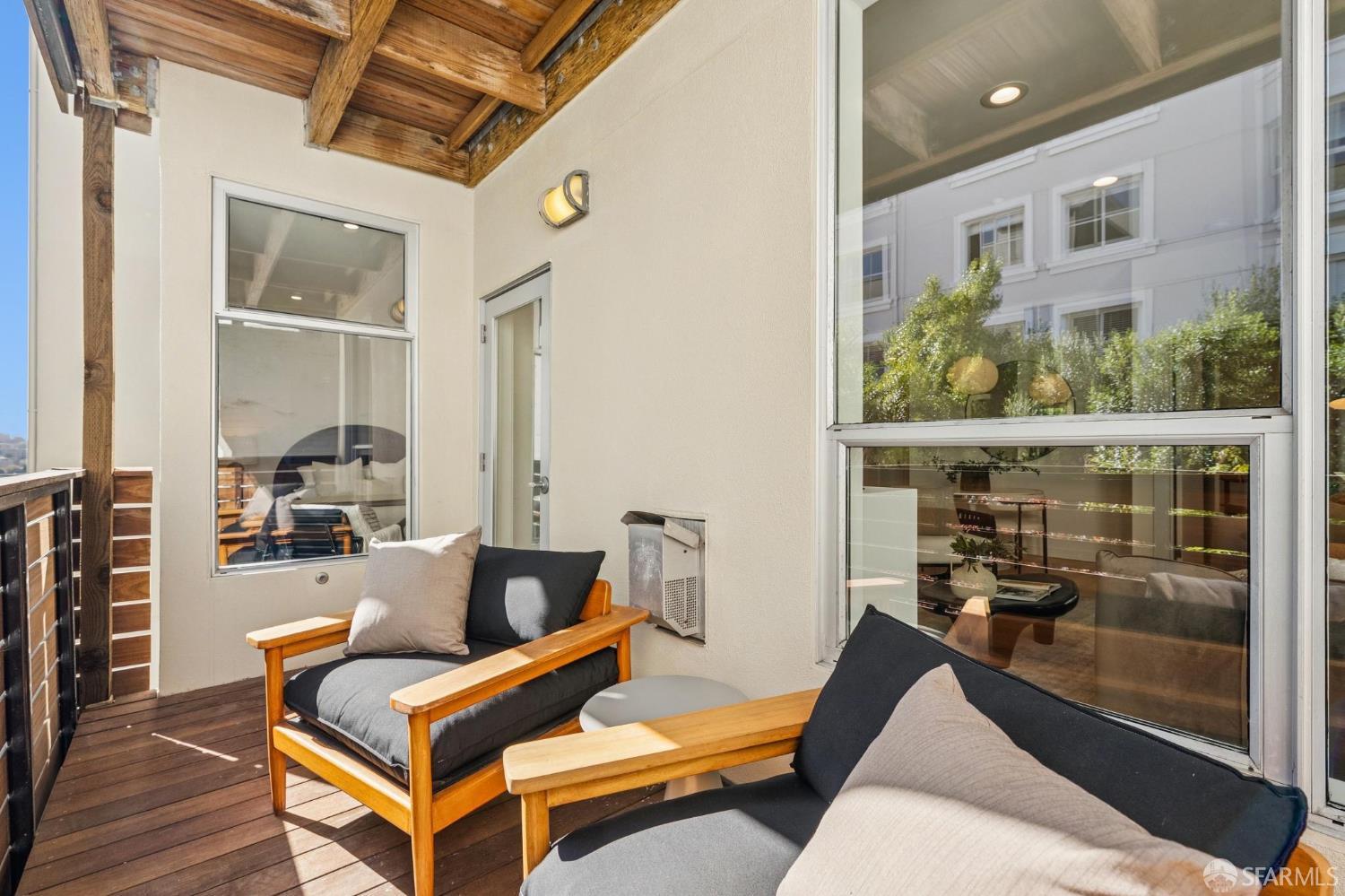 1521 Sutter Street 306