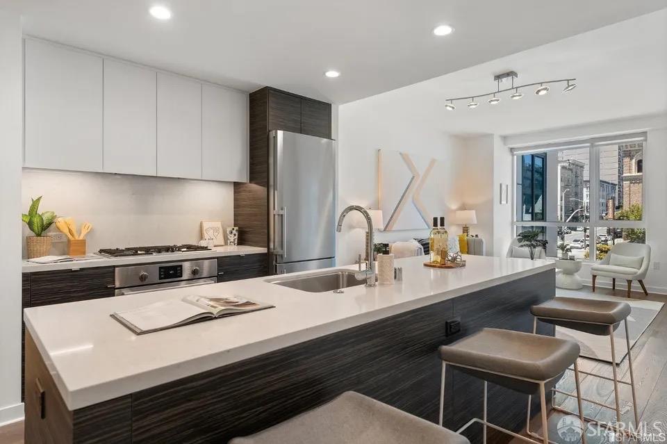 1688 Pine Street W501, San Francisco CA 94109