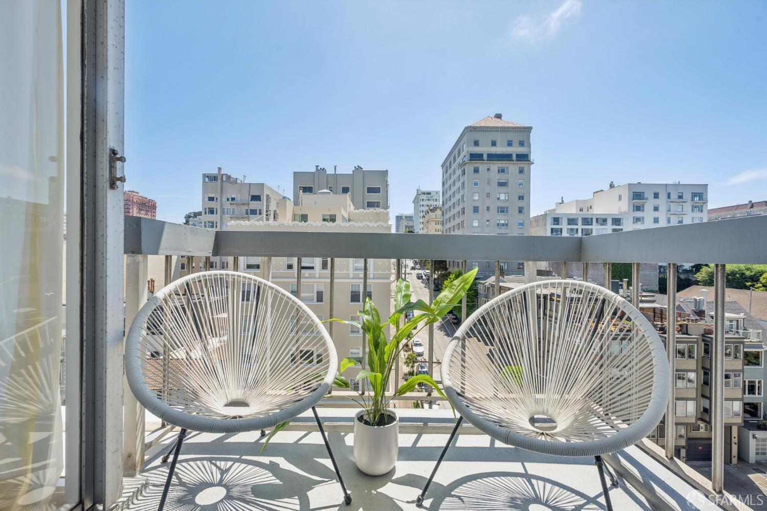 1998 Broadway Street 1201