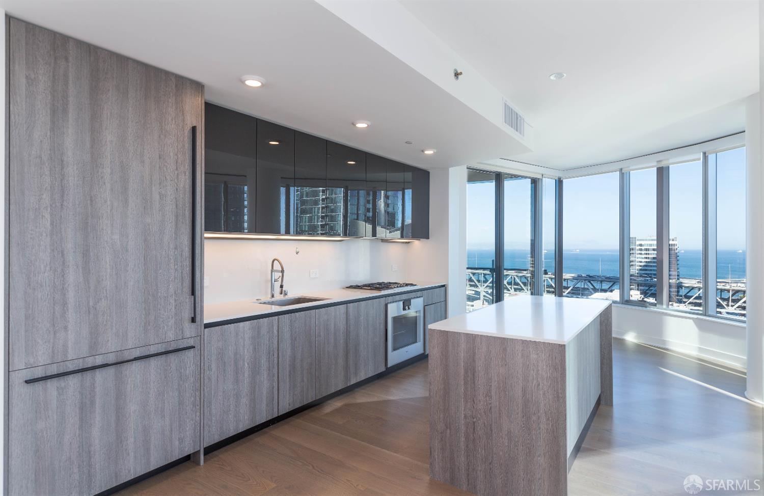 201 Folsom Street 22G