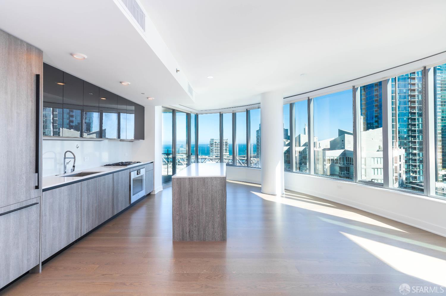 201 Folsom Street 22G